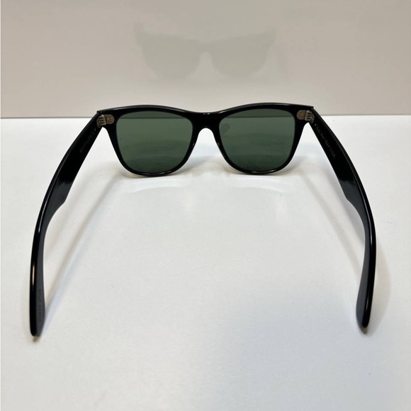 Vintage B&L Ray-Ban Wayfarer II Sunglasses – Made in USA - Picture 6 of 11